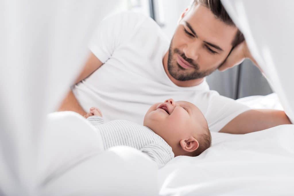Jak IVF prožívá muž 1 - Sanatorium Helios CZ otec a dítě